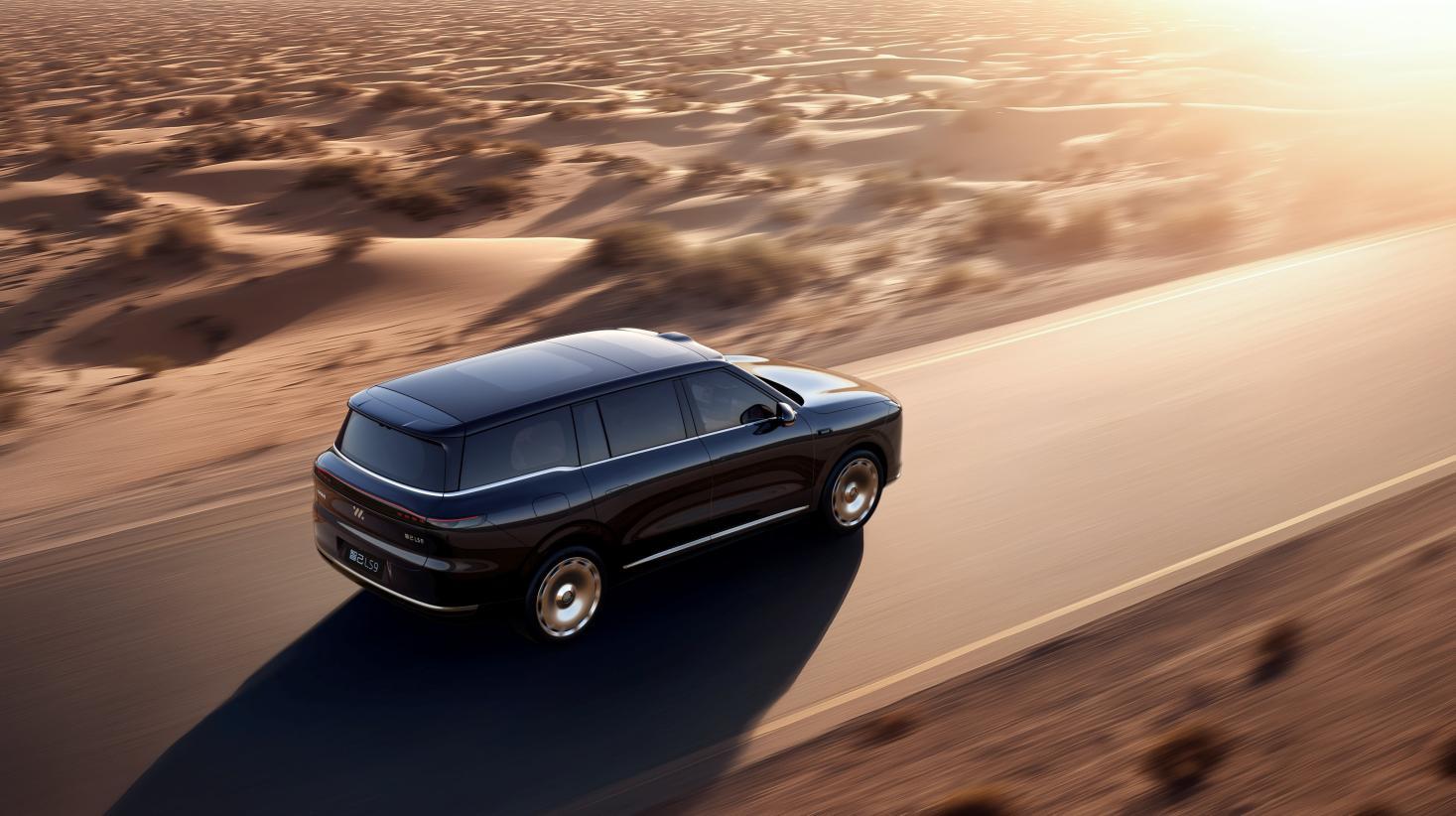 上汽智己LS9上市32.28萬起 兩個(gè)Ultra都是高配