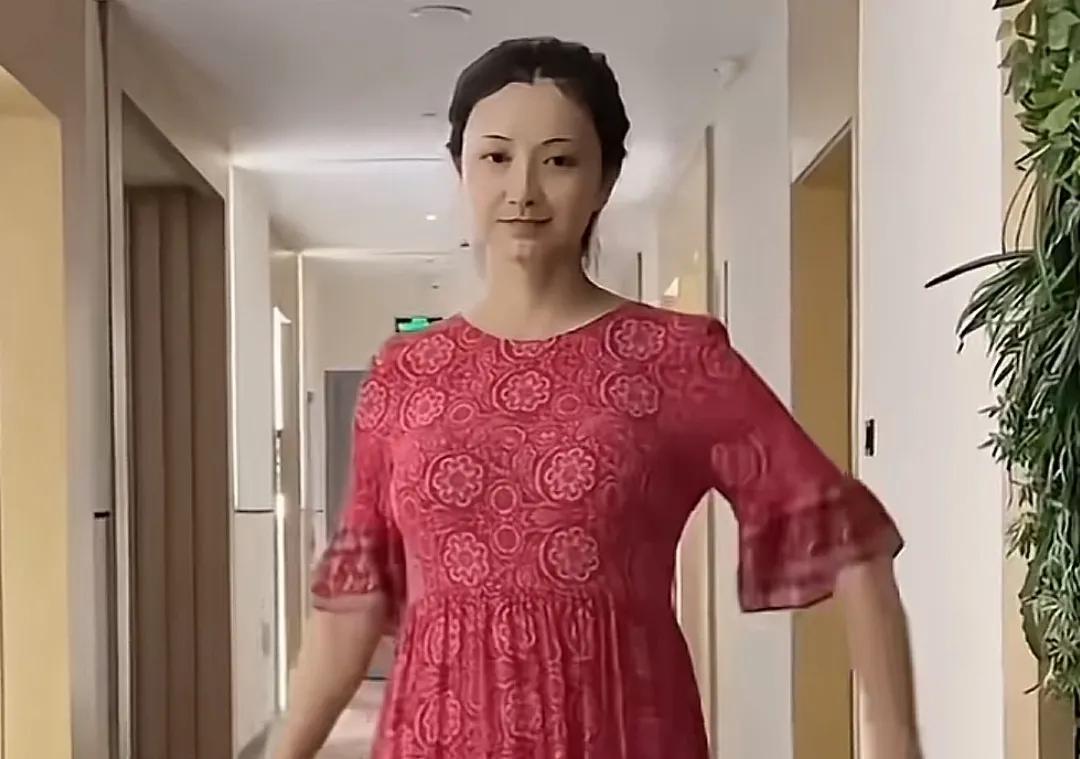 眉姐姐斕曦回應丑衣服穿搭