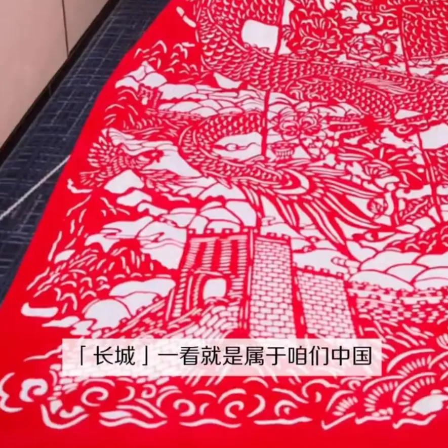曾黎7米非遺剪紙裙設(shè)計(jì)者發(fā)聲