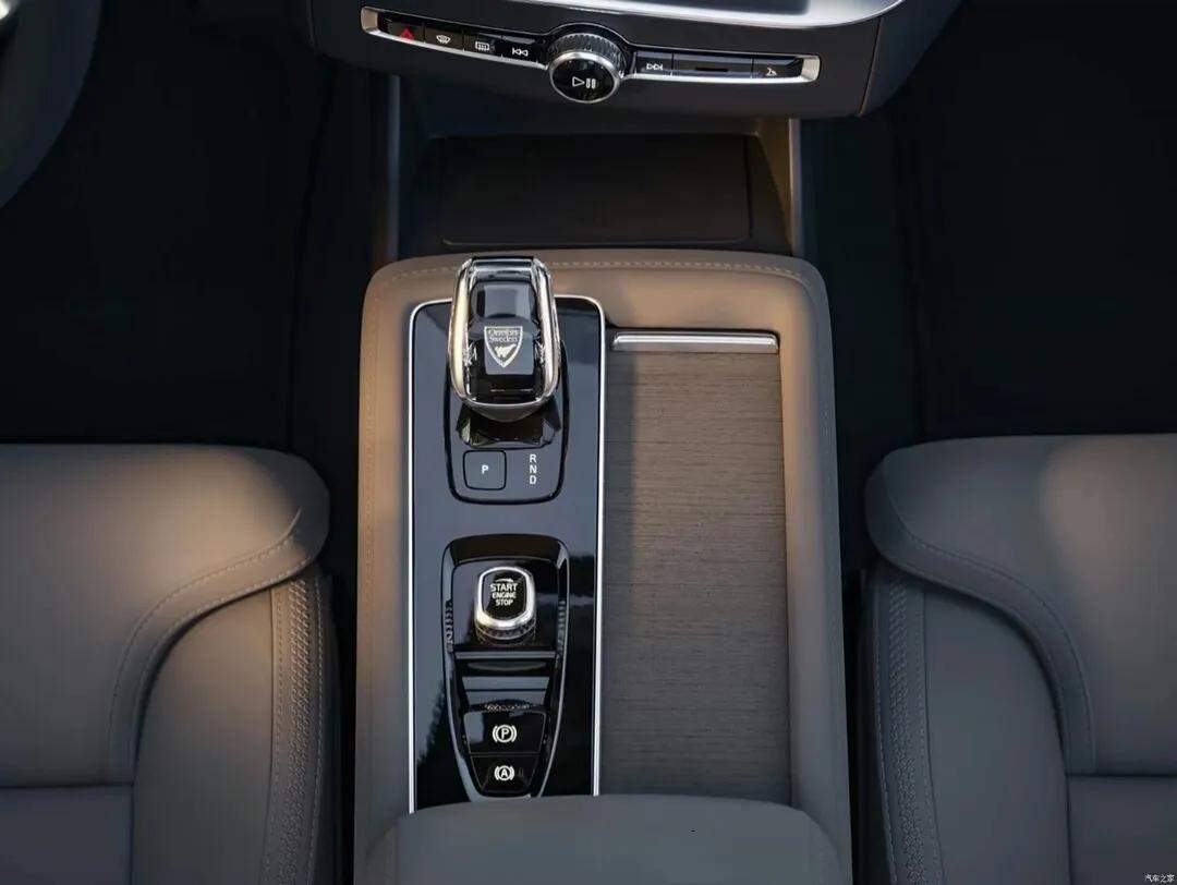 2025款沃爾沃XC90四大核心升級解析:北歐豪華的破圈密碼!