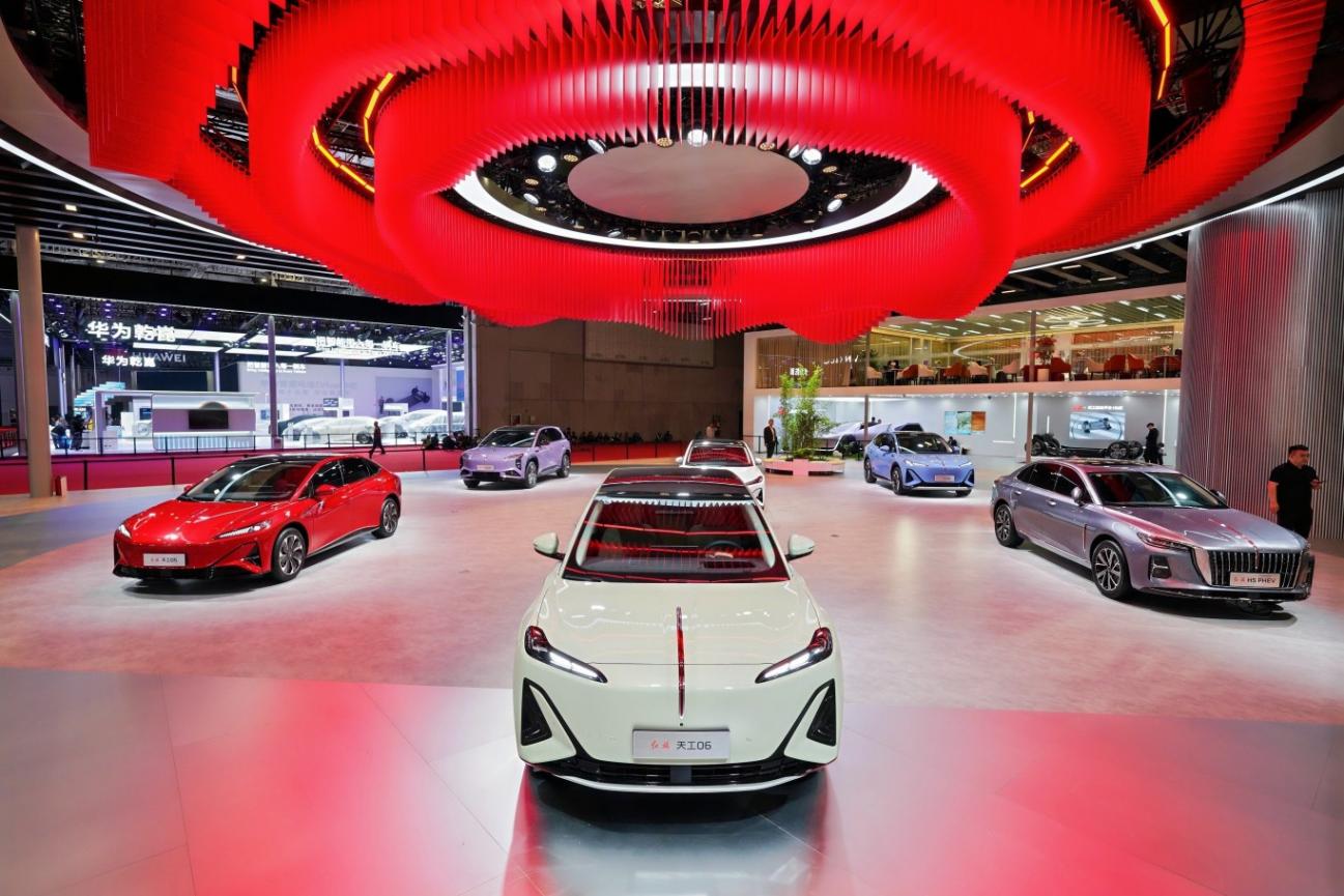 【旗·鑒】2025上海車展丨紅旗品牌新智國潮豪華純電SUV——天工06