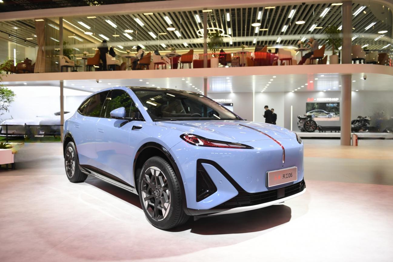 【旗·鑒】2025上海車展丨紅旗品牌新智國潮豪華純電SUV——天工06
