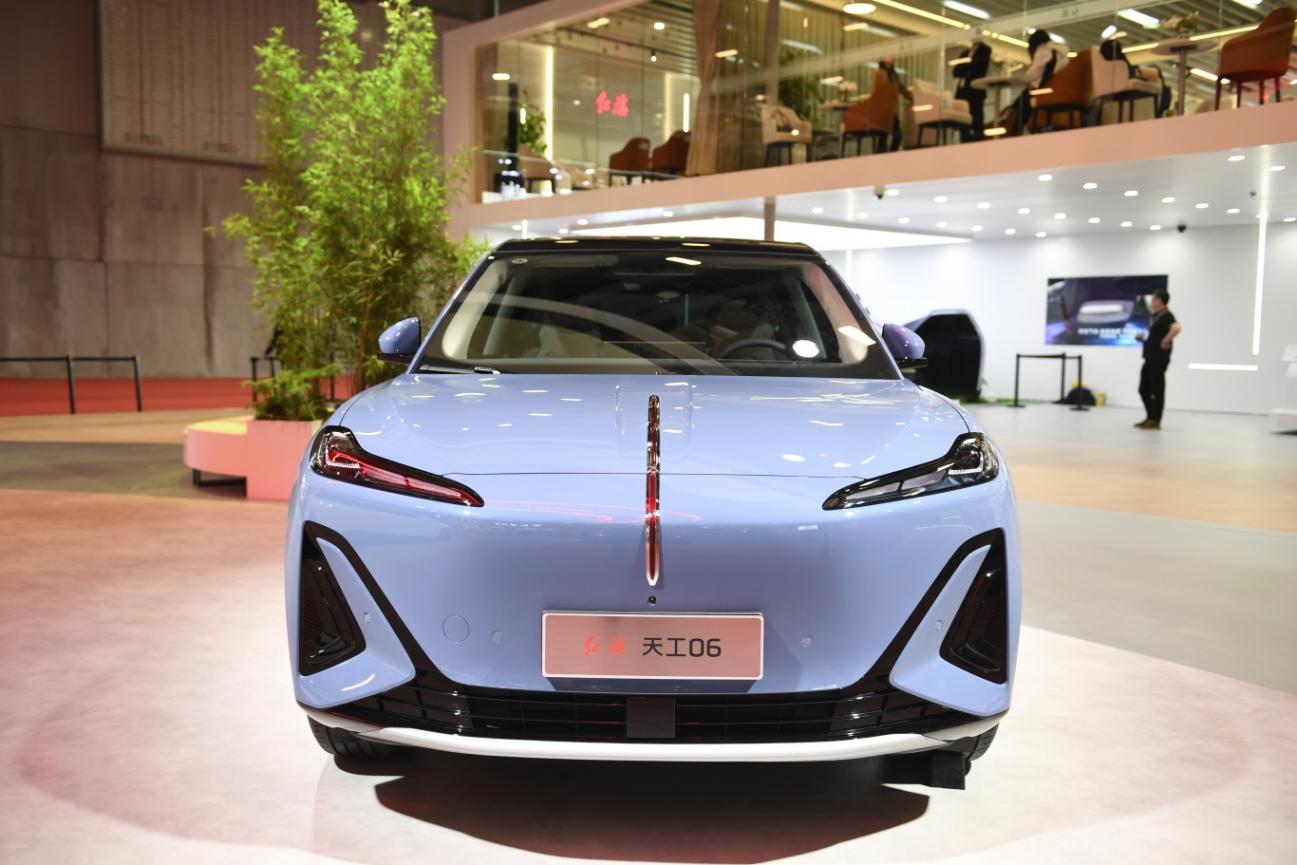 【旗·鑒】2025上海車展丨紅旗品牌新智國潮豪華純電SUV——天工06