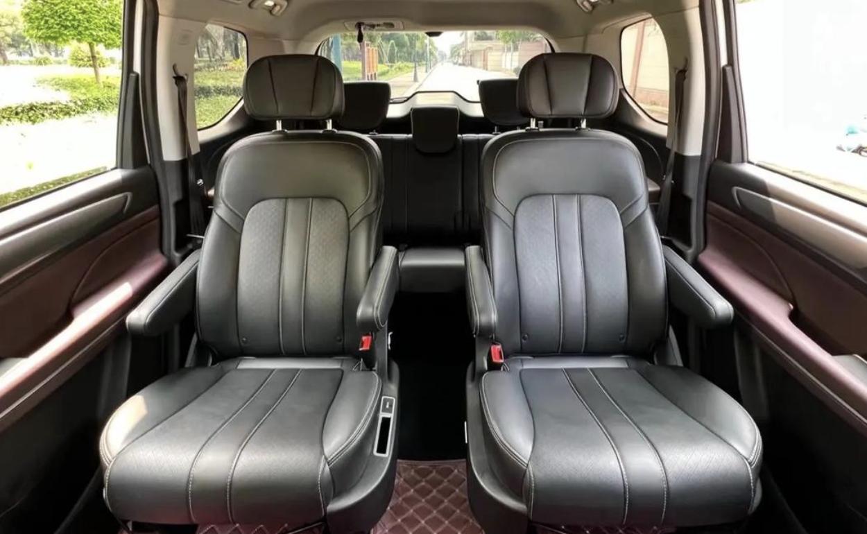 10-15萬級家用MPV之爭:G50混動彎道超車,傳祺M6霸主地位告急?